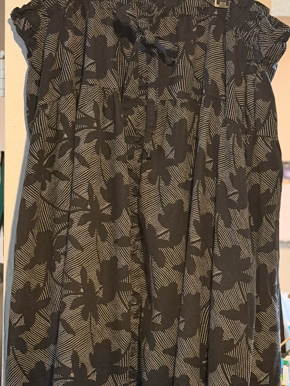 Universal Thread Black Floral Print Button-Front Skirt
